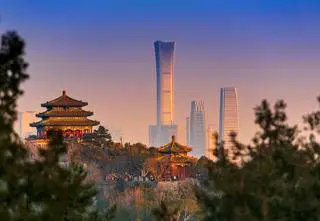 Chiński dekalog. 10 mitów, w które mamy wierzyć