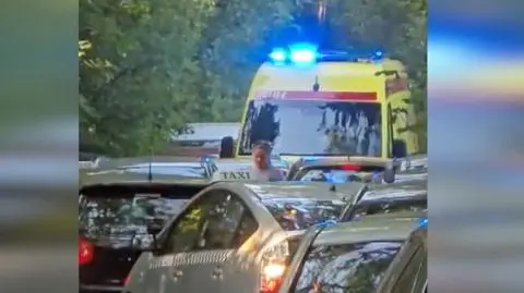 Zablokowana karetka w Poznaniu