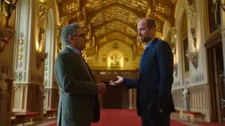 Książę William i Eugene Levy na zamku Windsor