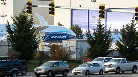 boeing 777-x Everett usa - VDB Photos shutterstock_1558195439