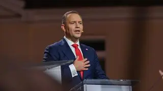 W jakim towarzystwie bił się Nawrocki?