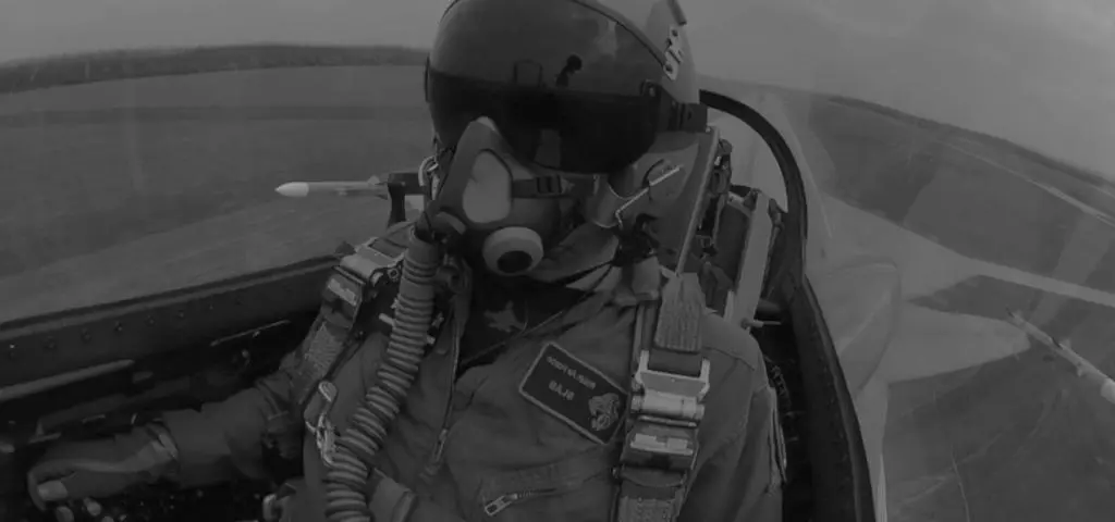 "Niesamowicie doświadczony pilot", "elita elit". Miał 35 lat, zostawił żonę i dzieci 