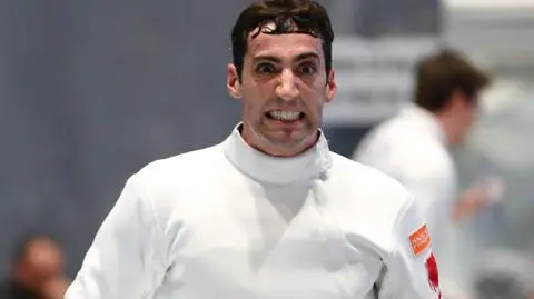 Wioska olimpijska jest dla niego zamknięta. Koledzy nie chcieli go w Tokio