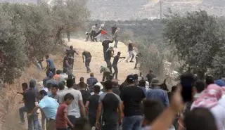 Starcia między Palestyńczykami a siłami izraelskimi w miejscowości Beita w muhafazie Nablus na Zachodnim Brzegu