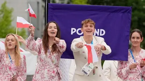 Biało-czerwona flaga popłynęła Sekwaną. Polacy przywitali się z igrzyskami