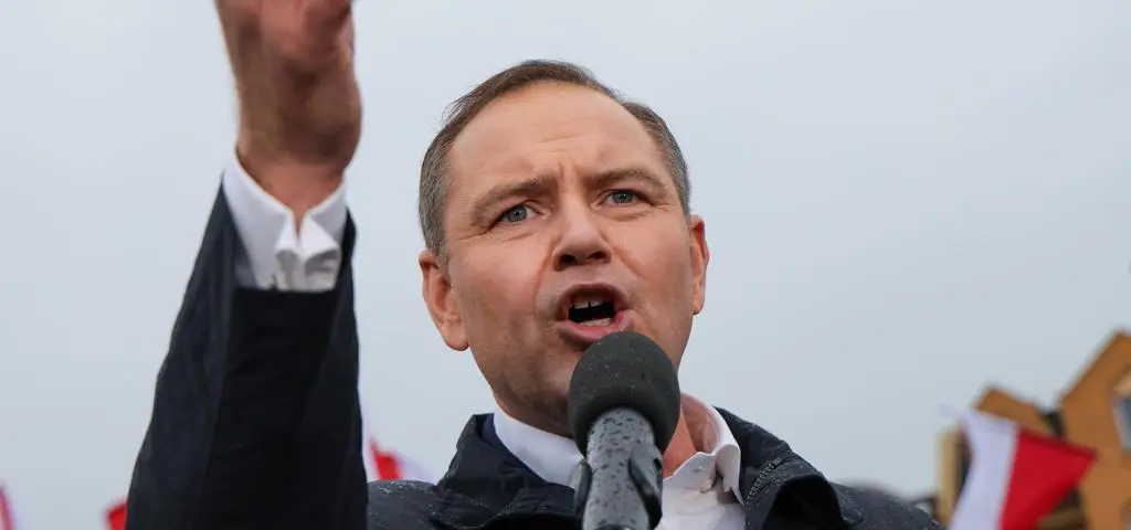 Nawrocki i kibolskie bijatyki. Co wiedzieli w sztabie PiS, a my nie?