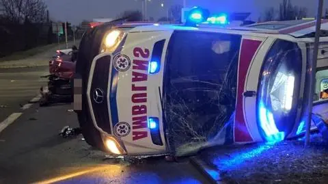 Karetka jechała na sygnałach