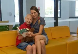 Kiedy poznały diagnozę, "świat stanął". Apel do rodziców o "onkoczujność"