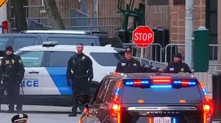 Maduro z żoną przewiezieni do sądu. Oglądaj w TVN24 