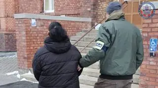 Dziecko zmarło. Matka brała na nie pieniądze