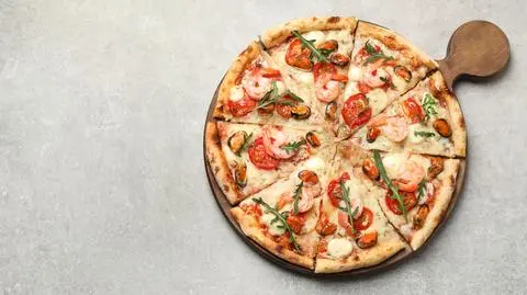 pizza shutterstock_1729919623_1
