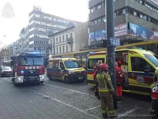 Zderzenie dwóch tramwajów, służby na miejscu 
