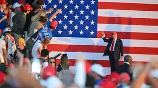Donald Trump na wiecu w Iowa
