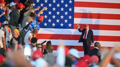 Donald Trump na wiecu w Iowa