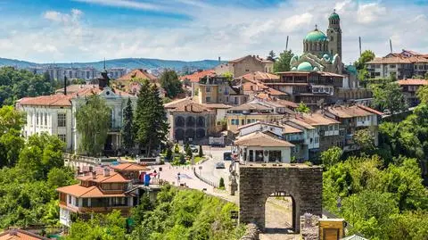 bulgaria wielkie tyrnowo shutterstock_528561313