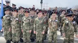 Dzieci na paradzie we Władywostoku 