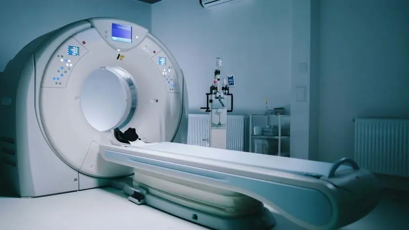 Po wypadku w USA. Czy rezonans magnetyczny jest bezpieczny?