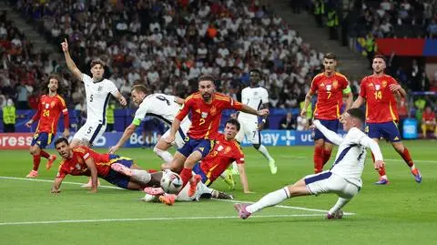 Zabarykadowane bramki w finale. Tylko jeden celny strzał do przerwy