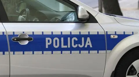 Rzucił butelką z łatwopalną cieczą w radiowóz (zdjęcie ilustracyjne)
