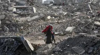 Hamas przekazał Izraelowi dwie kolejne trumny 