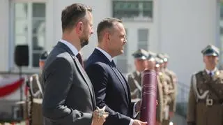 Nominacje generalskie wręczone. "Wojsko musi być wyłączone z politycznego sporu"