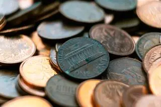 Koniec bicia jednocentówek ma przynieść ogromne oszczędności