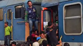 Reporter TVN24: na dworcu Keleti jest ponad 1000 imigrantów
