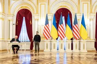 Joe Biden i Wołodymyr Zełenski w Kijowie (20.02.2023)