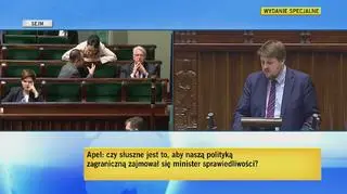 Piotr Apel podczas debaty sejmowej