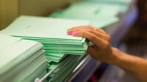 Papier podbija ceny zeszytów, książek i opakowań. Producenci zapowiadają dalsze podwyżki 