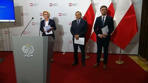 Egzamin ósmoklasisty 2020. Wiceminister: Odbywa się w niezwykłych warunkach i czasach