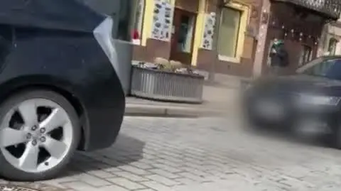 lakomski blur 2