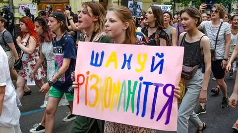 Petycja w sprawie legalizacji małżeństw osób tej samej płci. Jest odpowiedź Zełenskiego