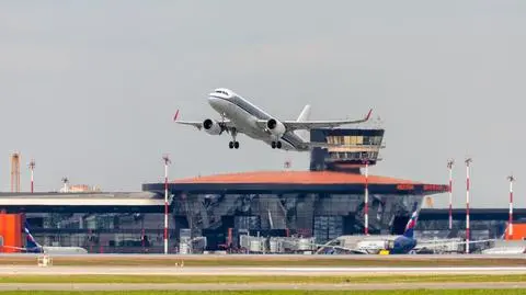 "Spiegel": bilety lotnicze z Moskwy są wyprzedane