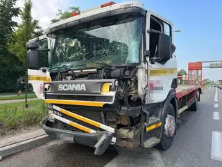 Kolizja ciężarówki z autobusem