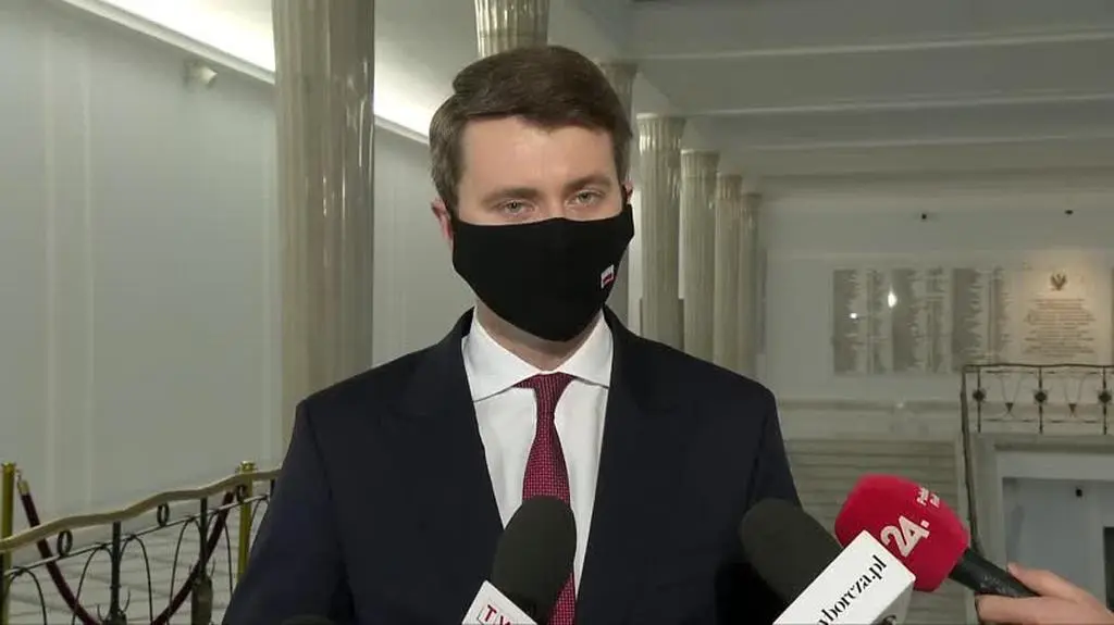 Rzecznik rządu: Różnego rodzaju organizacje pozarządowe otrzymują środki