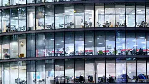 Zwolnienia w wielkim banku. Pracę straci 20 tysięcy osób