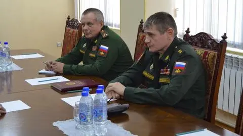 Michaił Tepliński (z prawej)