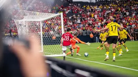 Gol za golem, błąd za błędem. Towarzyskie widowisko europejskich gigantów