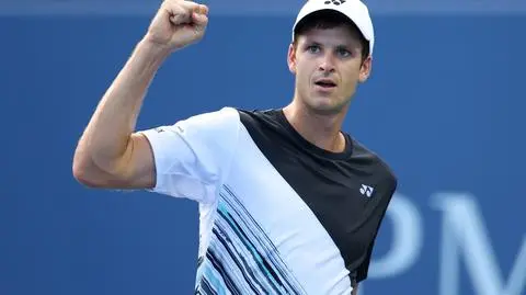 Pełna kontrola i ćwierćfinał Hurkacza w Astanie. ATP Finals nieco bliżej