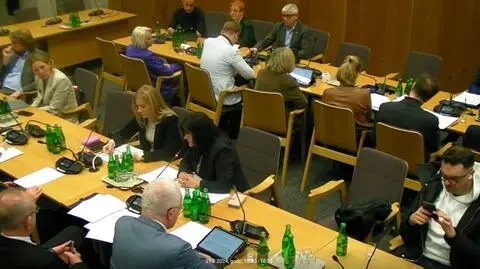 Mejza tłumaczy nocną imprezę: "skoro się pracuje cały dzień....". Jak on pracuje?