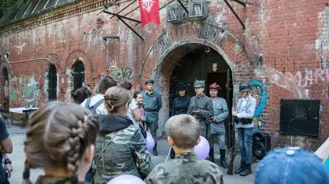 Zajrzyj pod dworzec, przejdź ścieżkę grozy