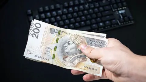 Jak obliczyć podatek dochodowy? Progi podatkowe i kalkulator odsetkowy