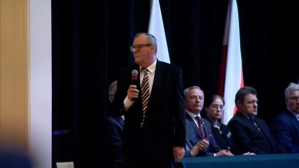 Berczyński: to ja wykończyłem caracale. MON: wypowiedź nie ma żadnego związku z umową