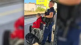 The police helped the disabled man to safely return home to Sopot