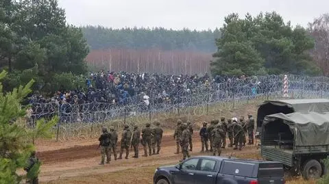 Reżim Łukaszenki wywołał kryzys migracyjny