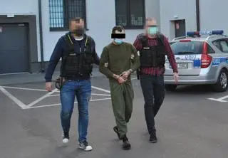 Mężczyzna usłyszał w zeszłym roku zarzut zabójstwa żony (zdjęcie z października 2021 roku) 