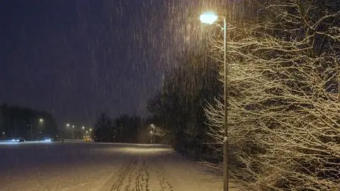 Nocą czeka nas kontynuacja zimowych opadów
