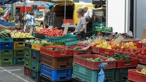 Polski bazar, warzywa, zakupy spożywcze