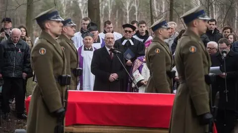 Siła tego narodu jest niepokonana. Szef MON w 75. rocznicę Zbrodni Zgierskiej